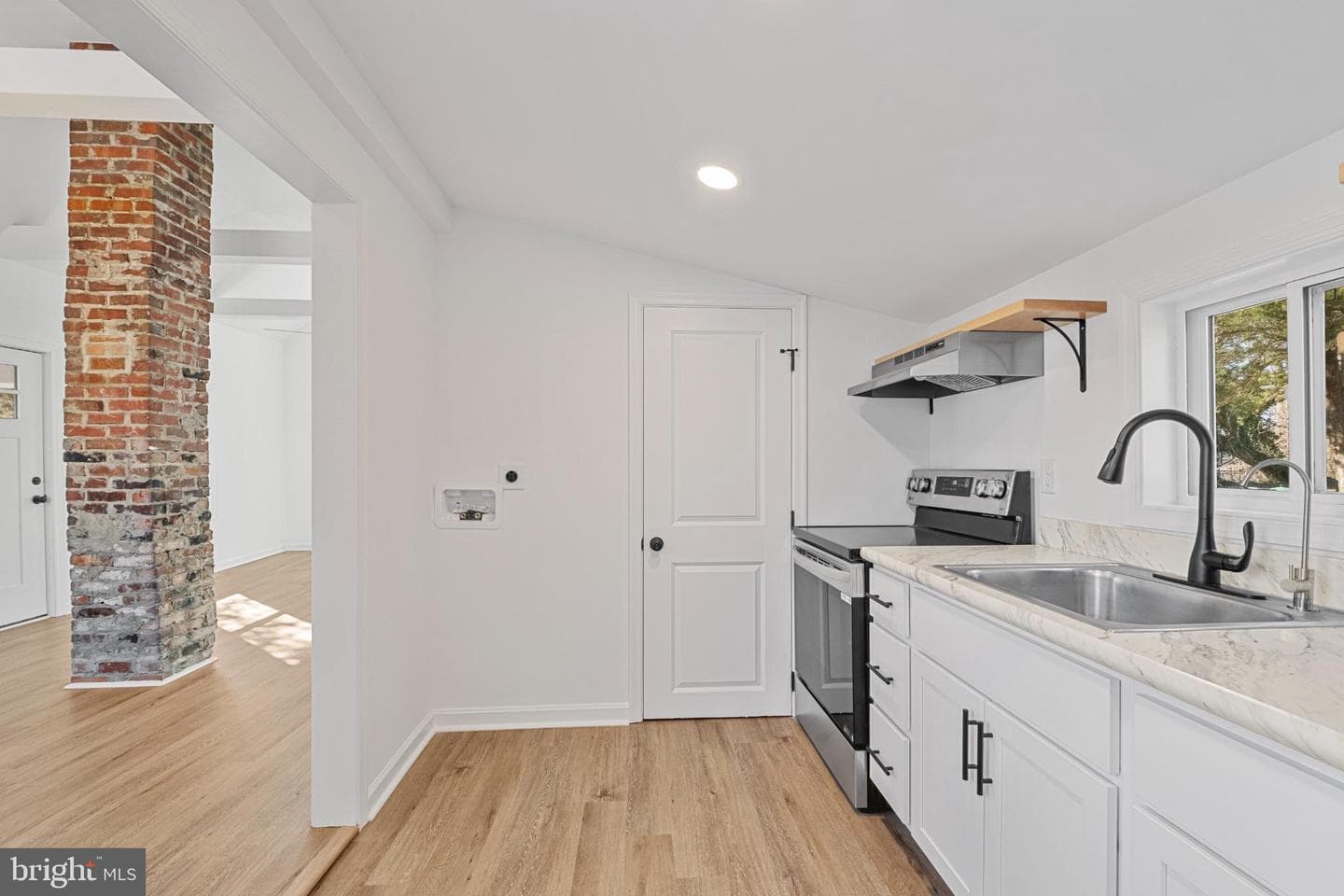 28276 Riverside Drive photo 25