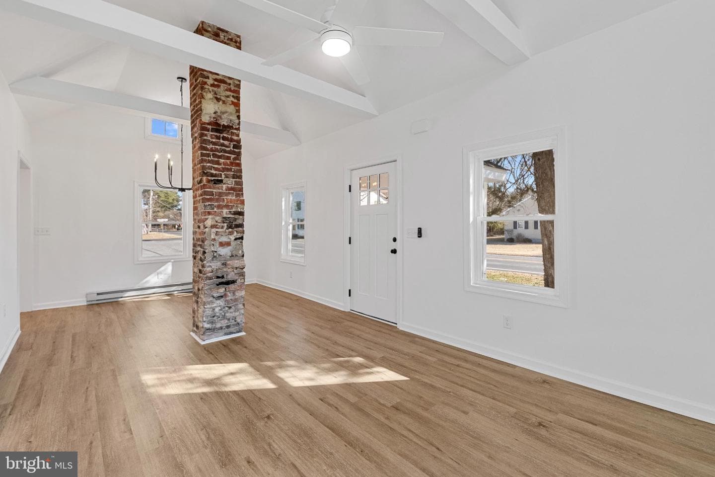 28276 Riverside Drive photo 4