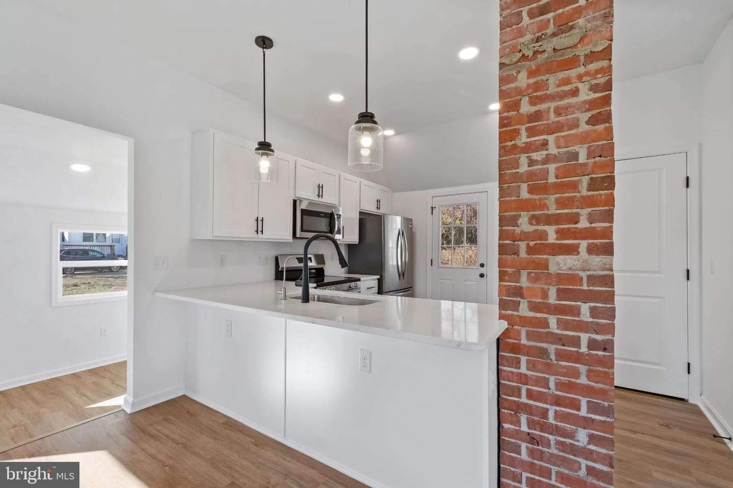 28272 Riverside Drive photo 29