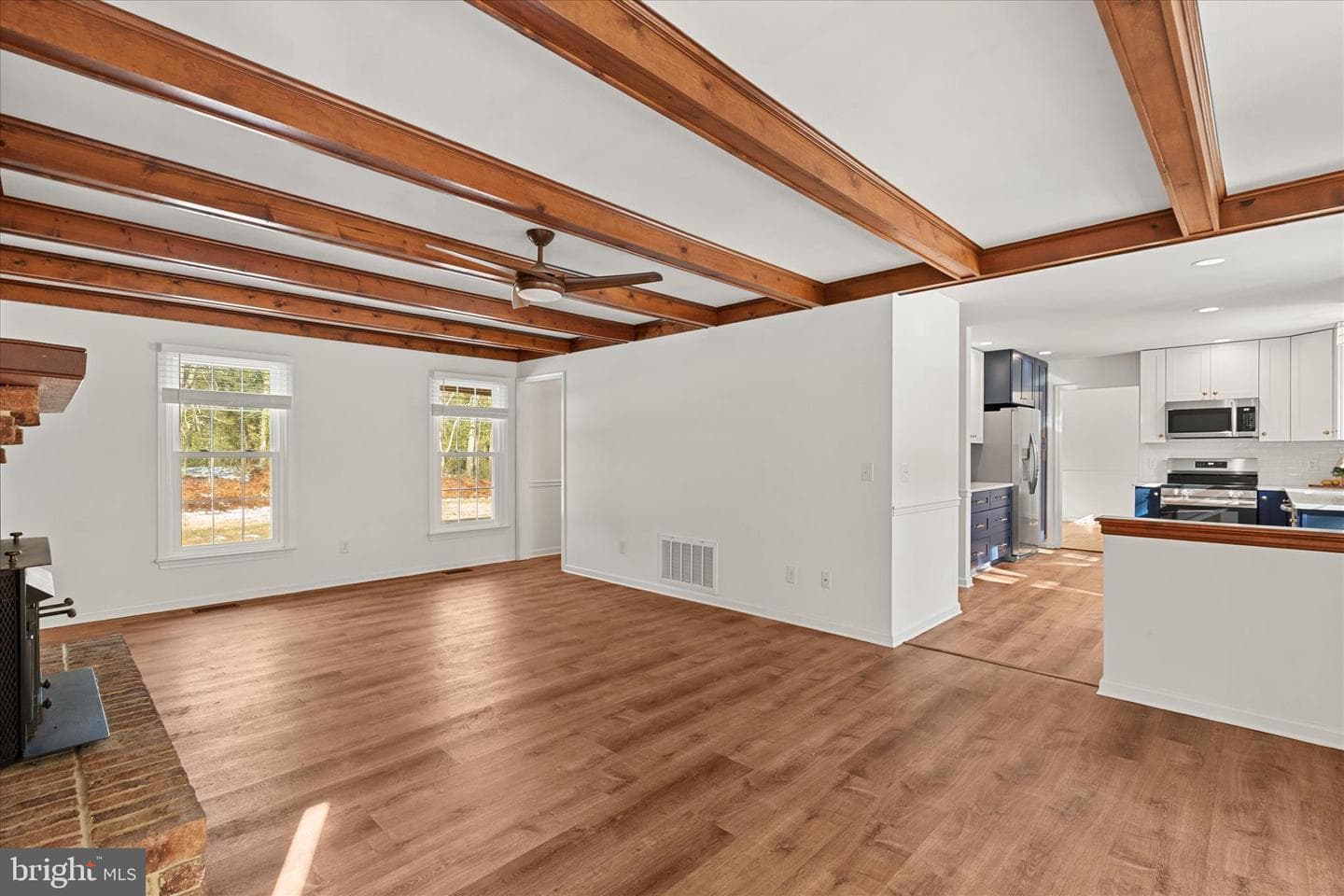 1011 Hinman Lane photo 12