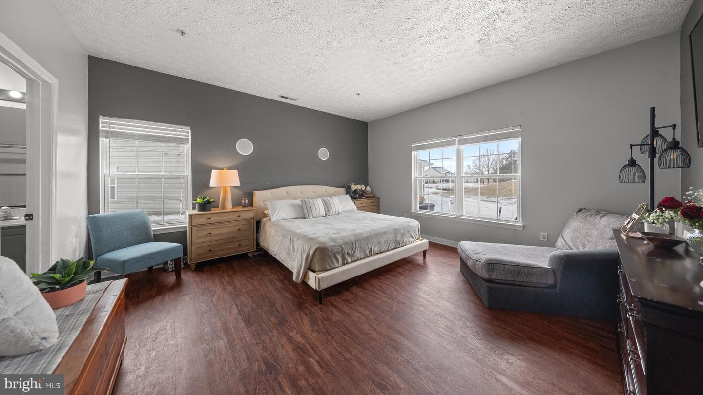 9016 Executive Club Dr photo 14
