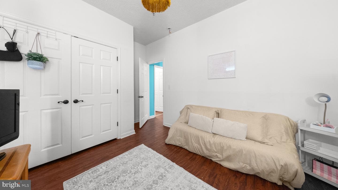 9016 Executive Club Dr photo 20