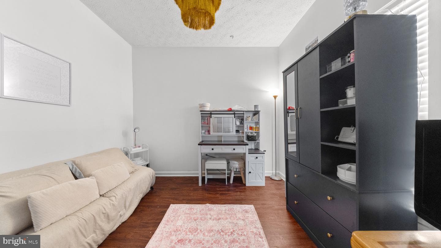 9016 Executive Club Dr photo 21