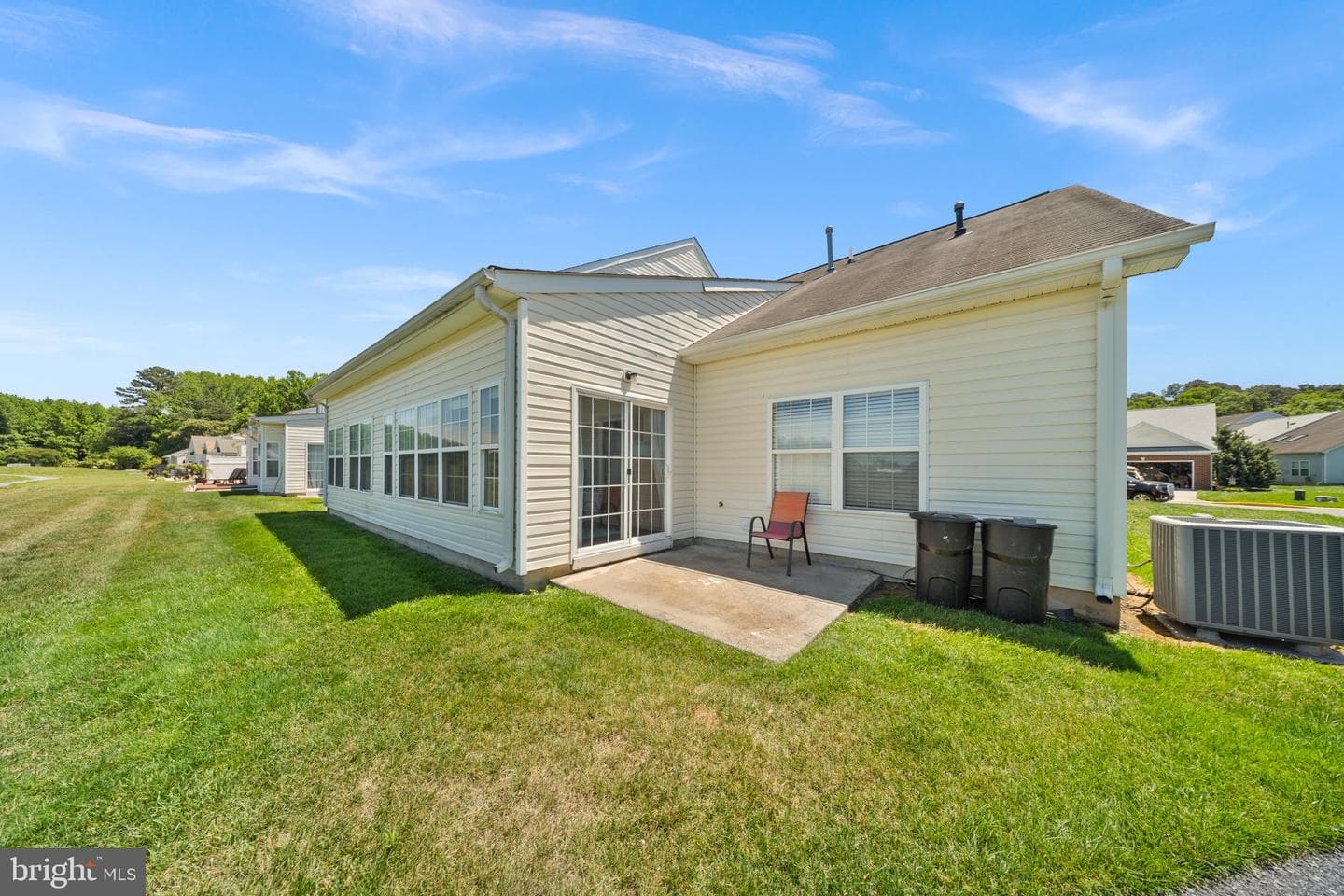 9016 Executive Club Dr photo 44