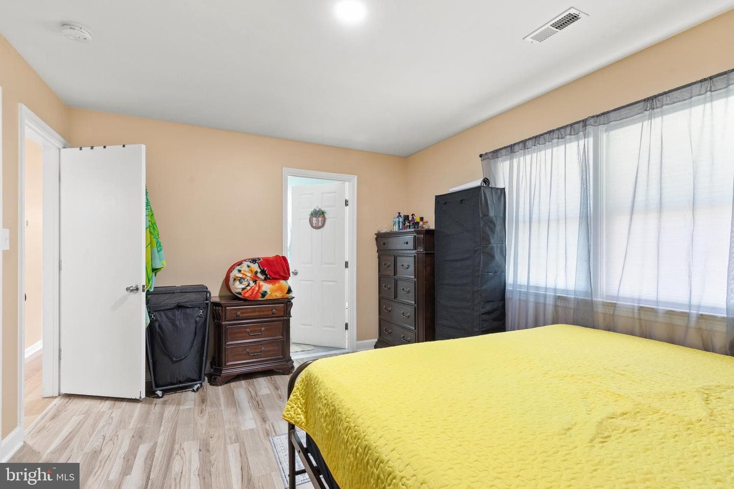 28570 Ocean Gateway photo 31