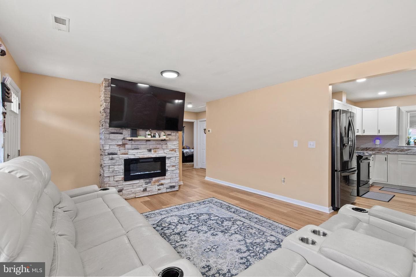 28570 Ocean Gateway photo 6