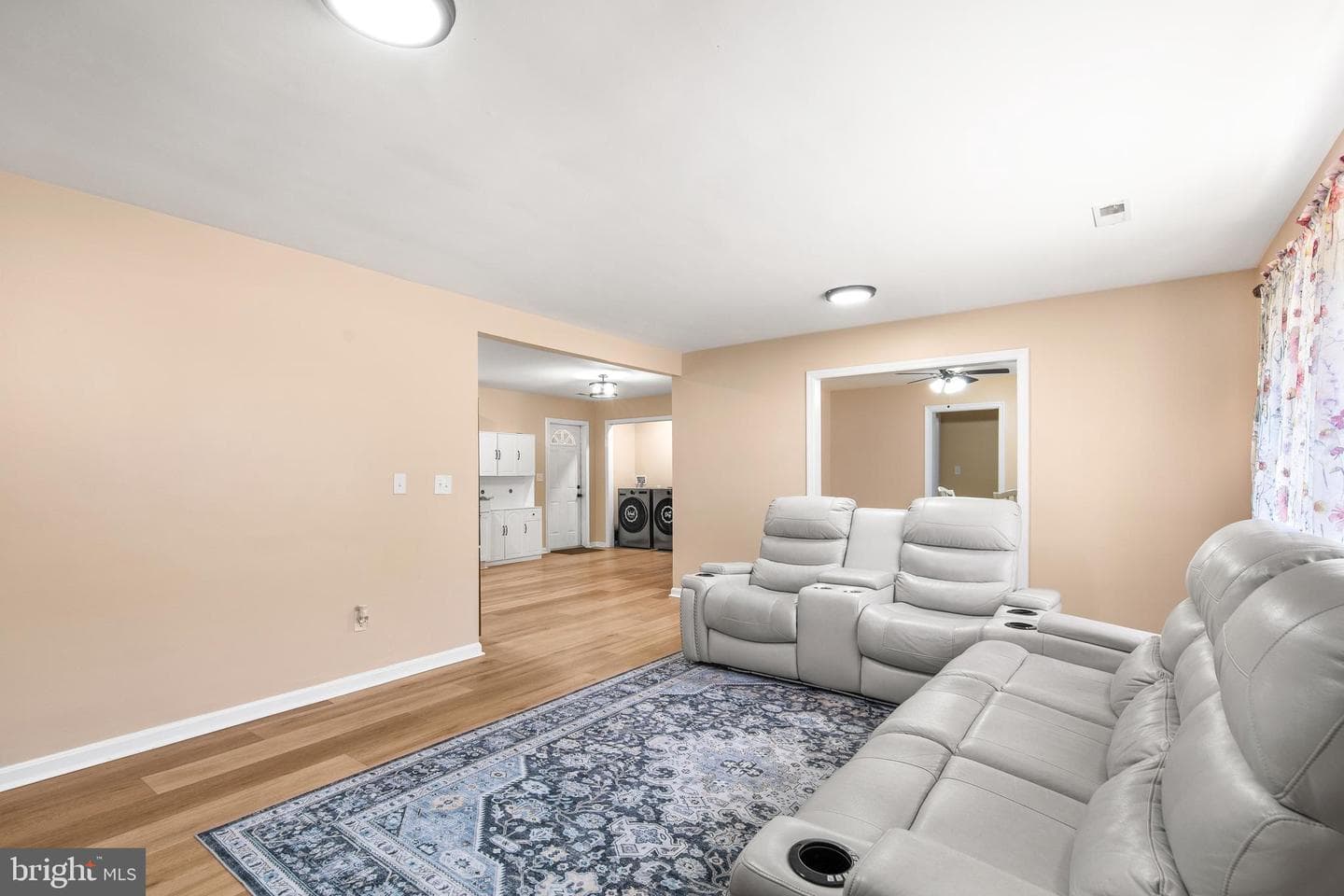 28570 Ocean Gateway photo 8
