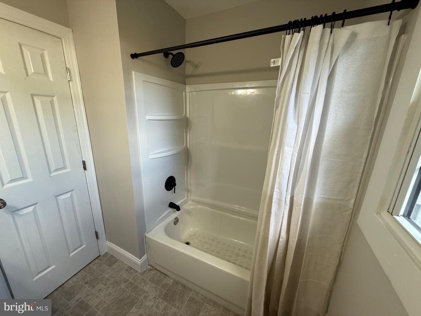 113 Benjamin Avenue photo 9