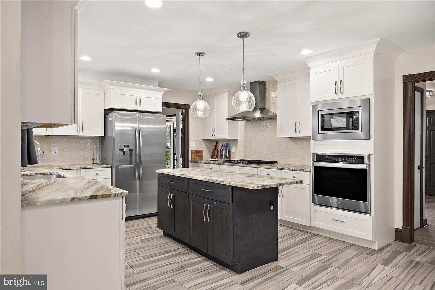 5660 Caledonia Dr photo 33