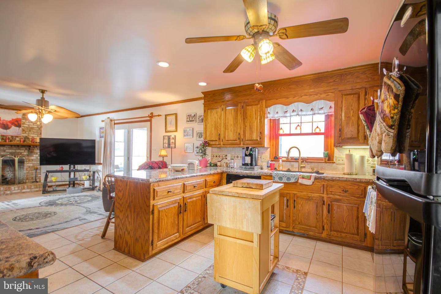 27416 Patriot Drive photo 10