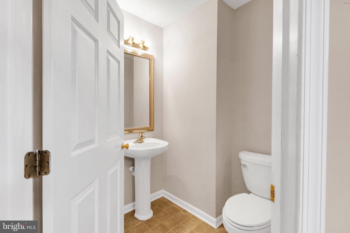 505 Saint Lukes Road photo 4