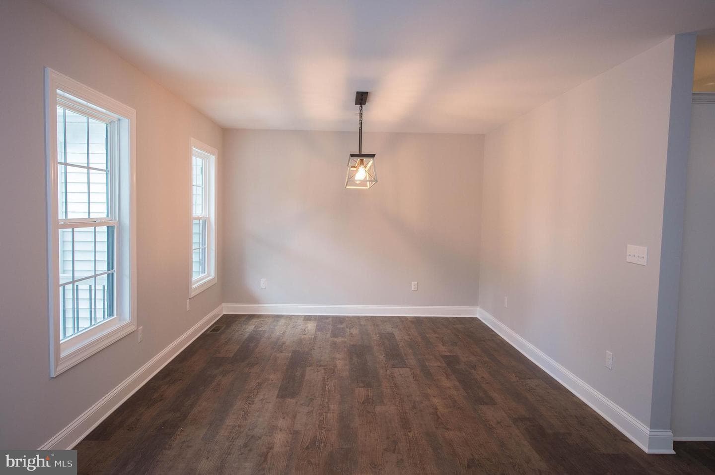 918 S Park Drive photo 5