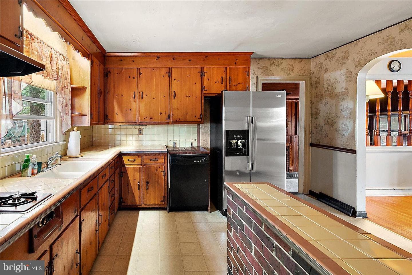 30324 Aylmore Avenue photo 20