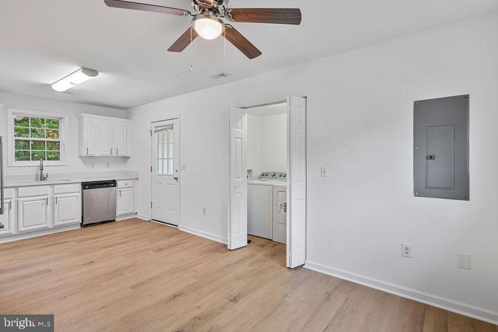 905 Hanover Street photo 17
