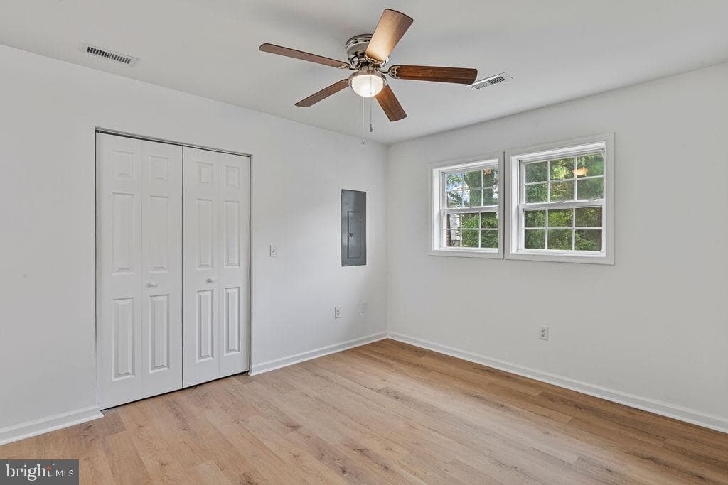 905 Hanover Street photo 20