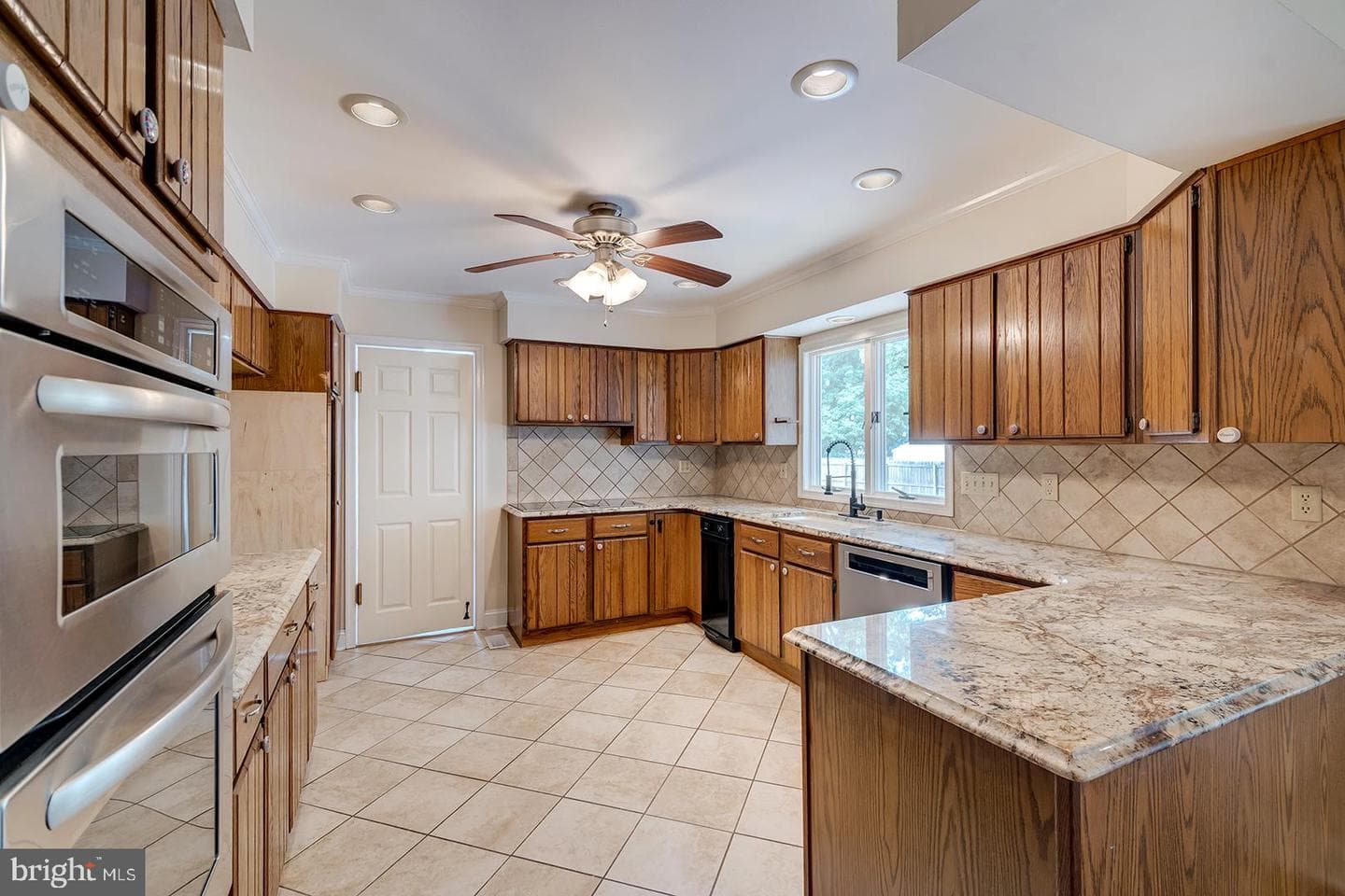 5662 Clydesdale Drive photo 5