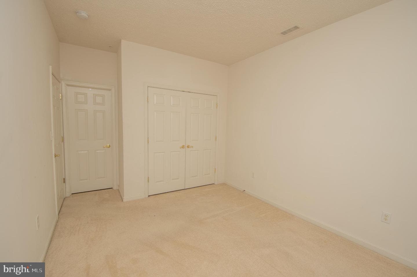 8935 Executive Club Drive photo 8