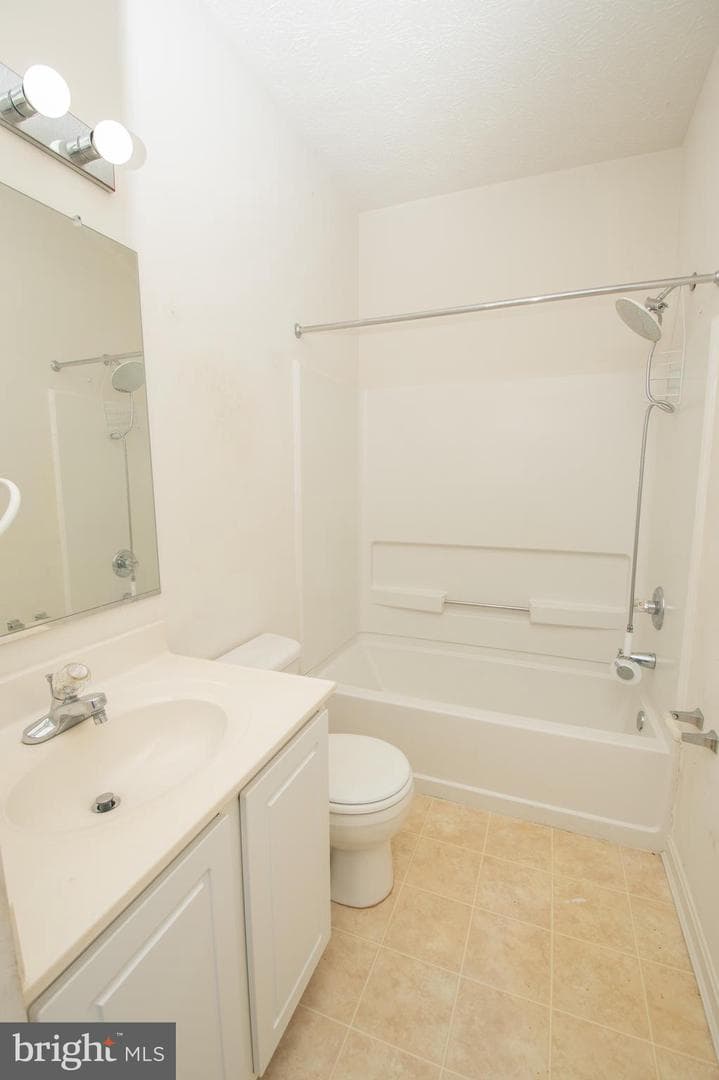 8935 Executive Club Drive photo 9