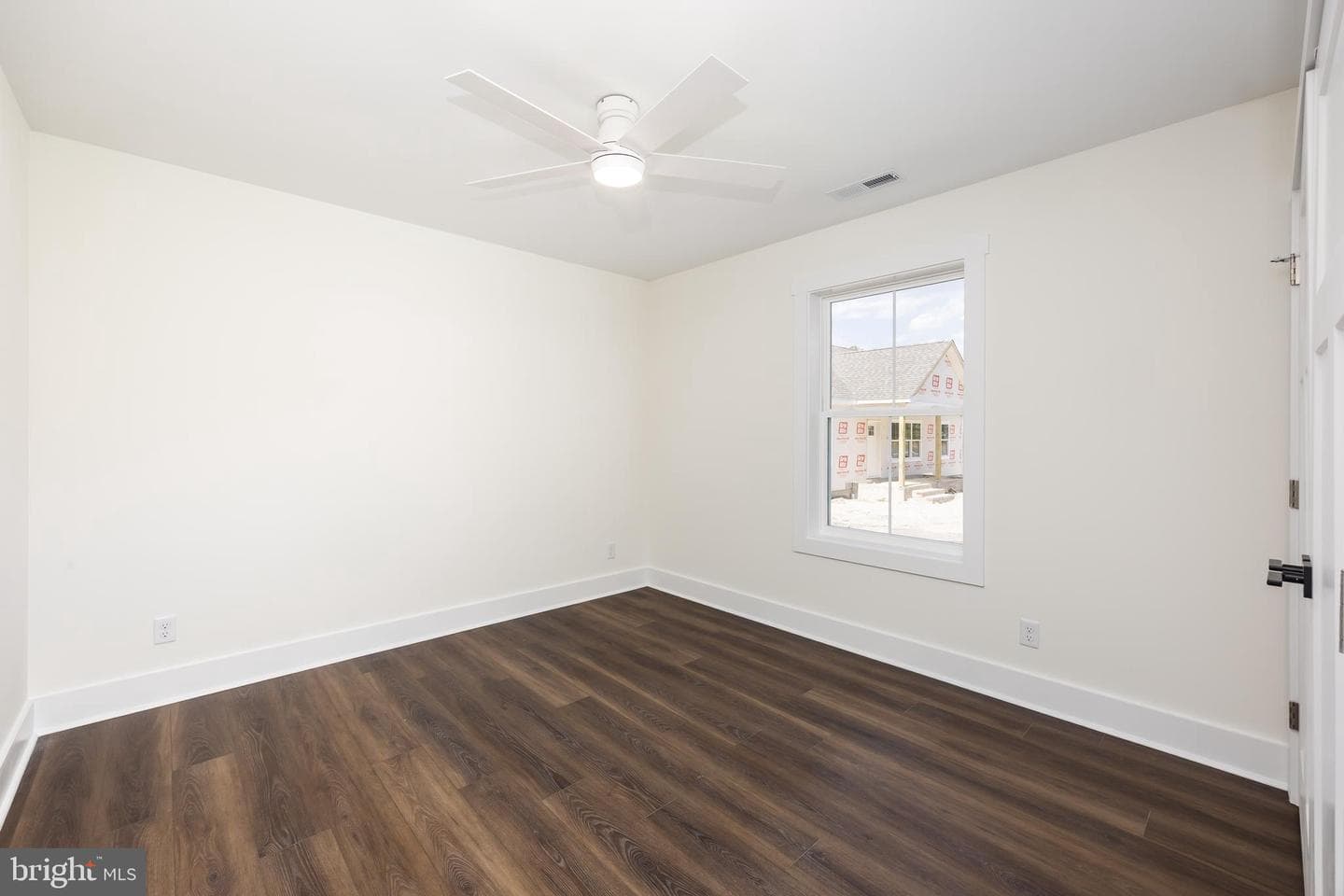 129 Holly Hill Court photo 28