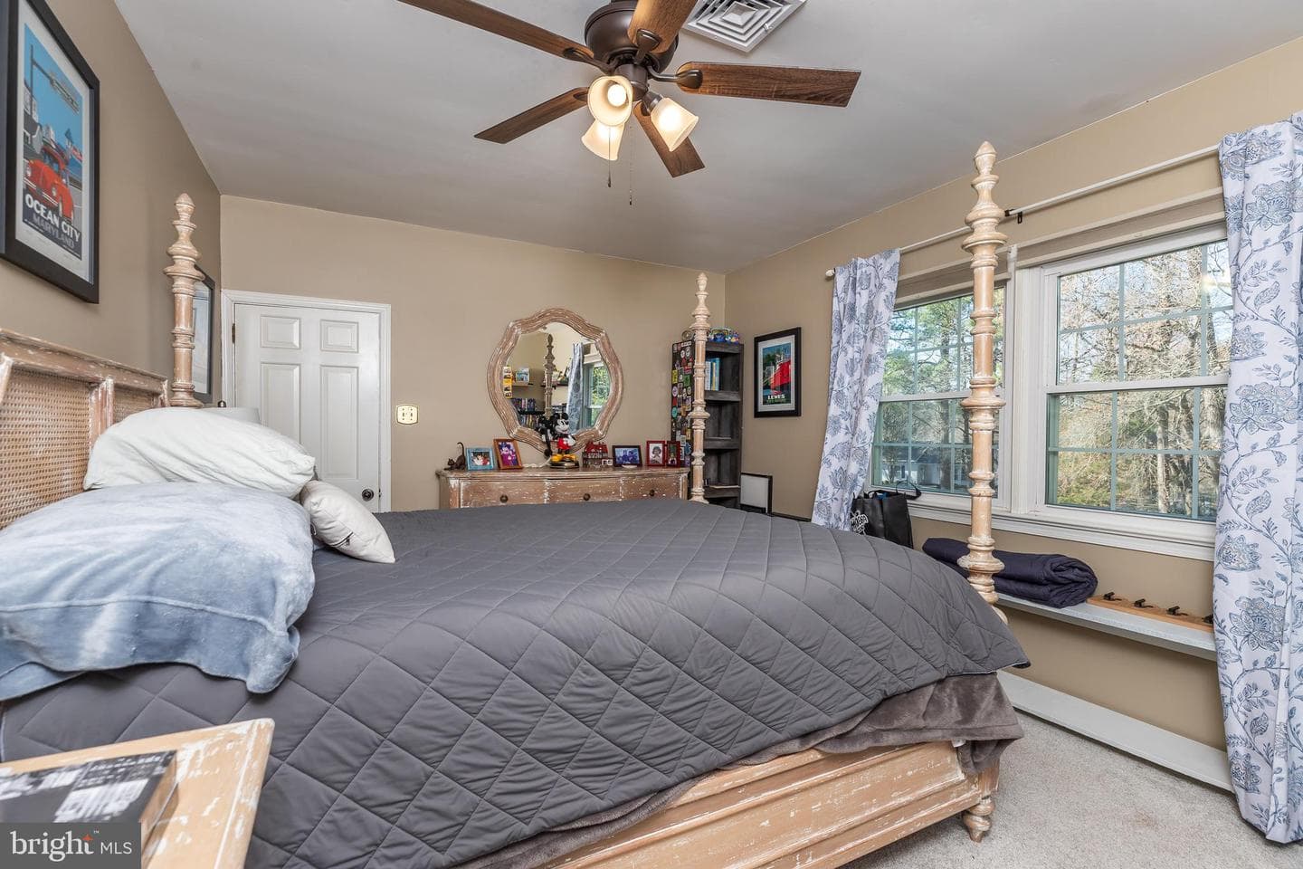 4154 Nicholas Mews photo 24