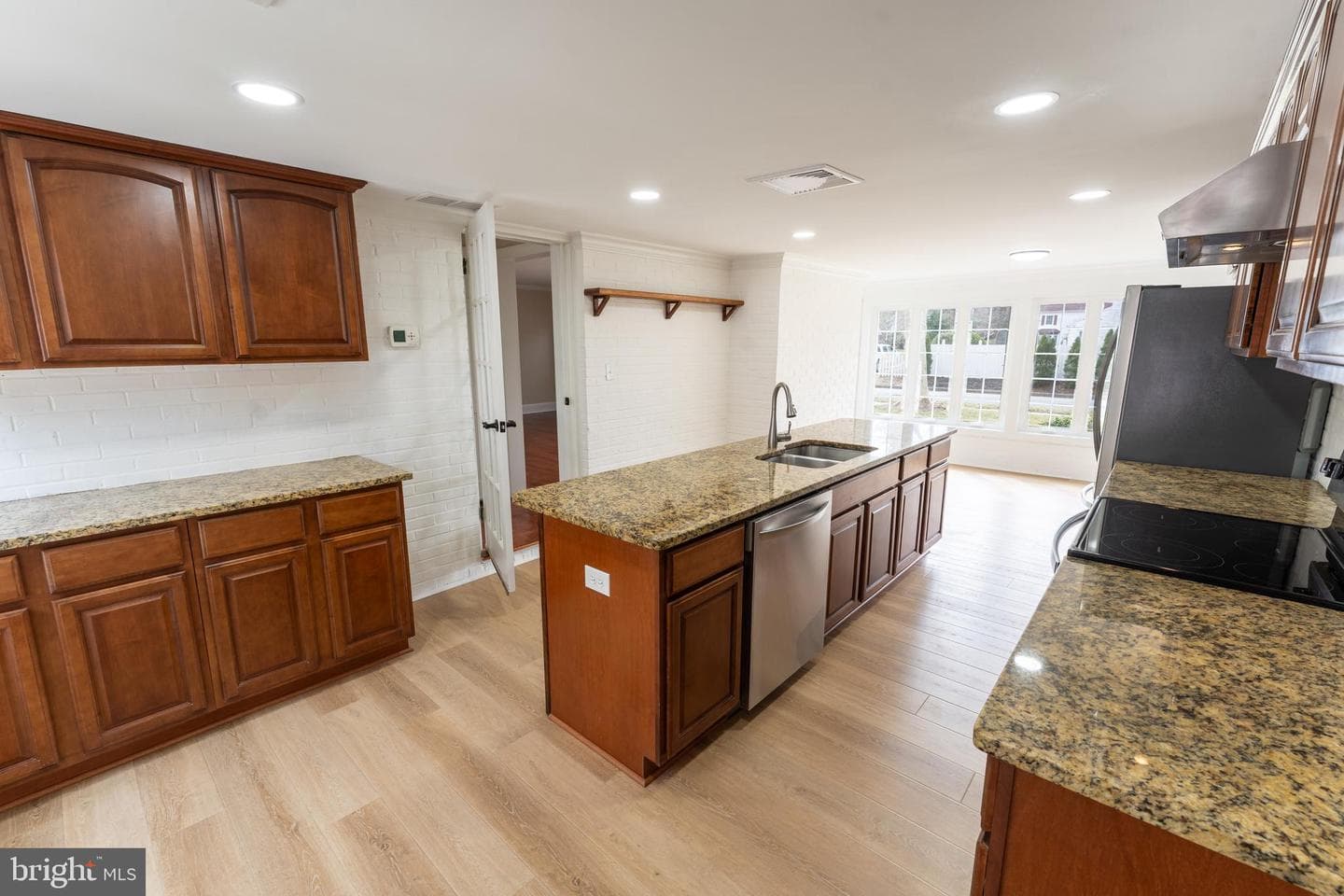 227 Pinehurst Avenue photo 15