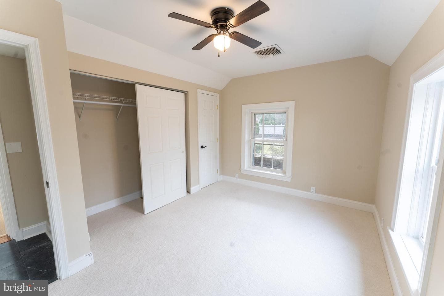 227 Pinehurst Avenue photo 23