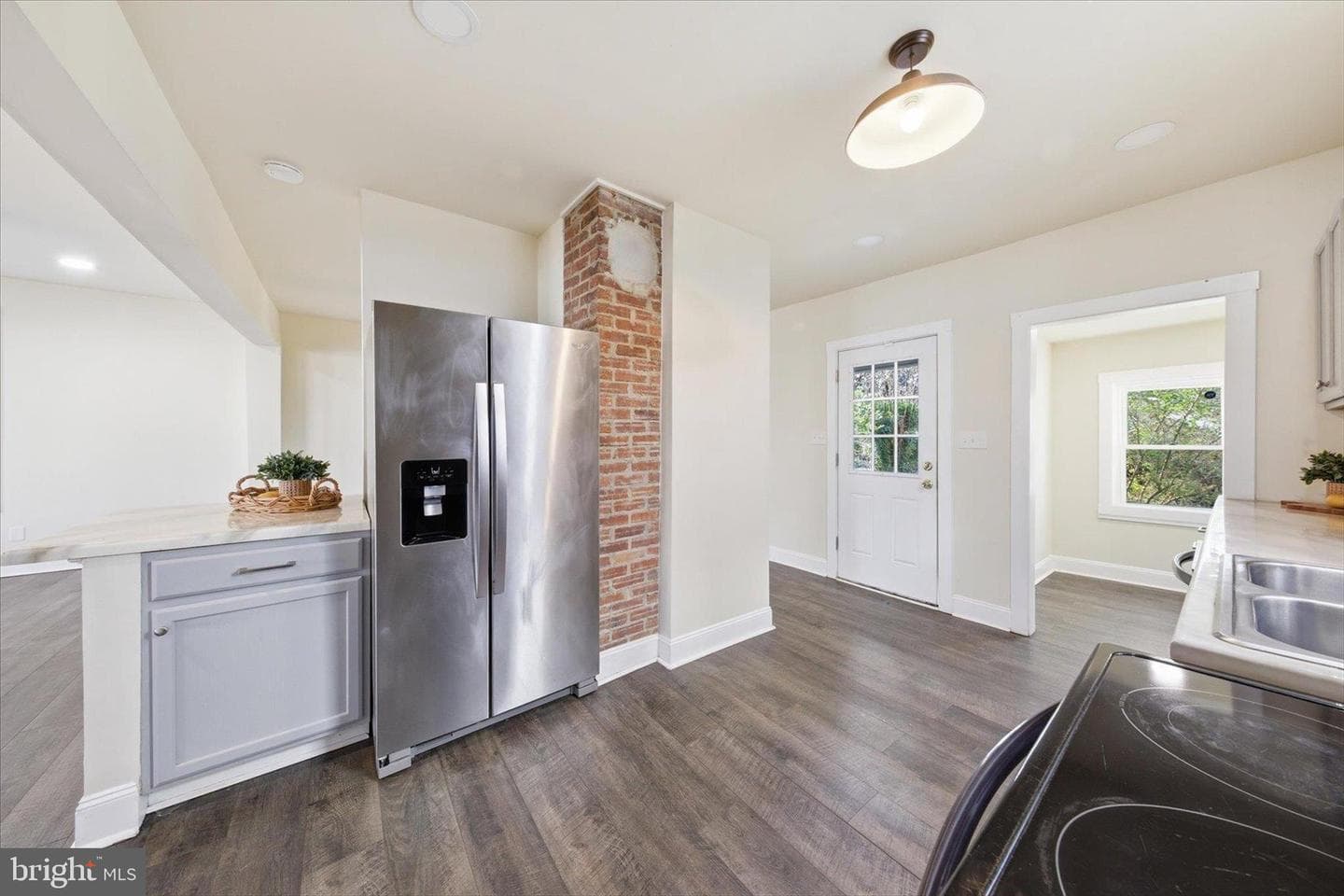 308 Ohio Avenue photo 16