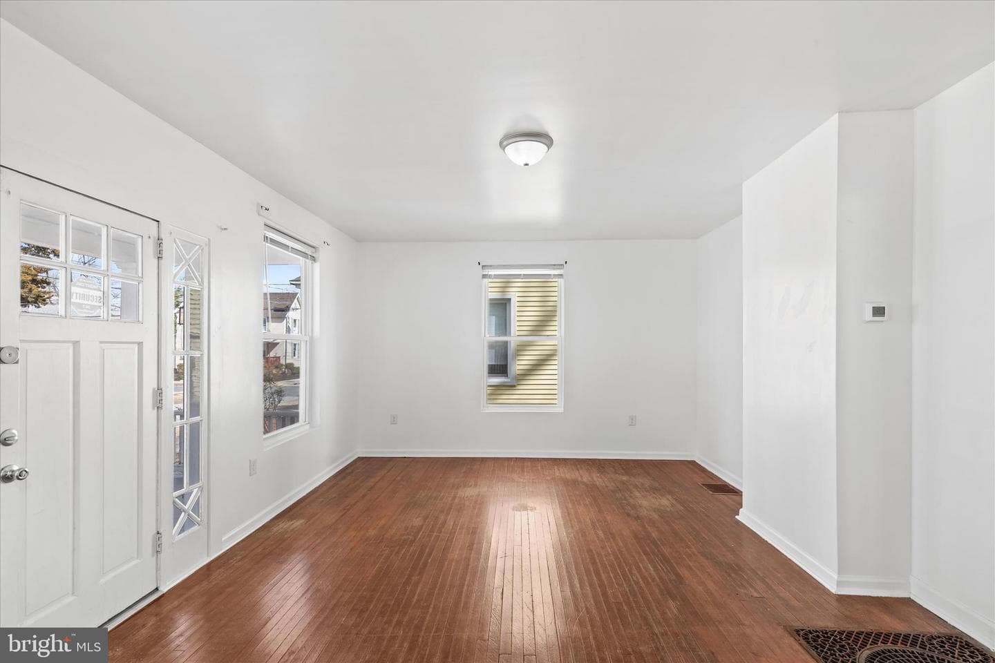 302 Hazel Avenue photo 7