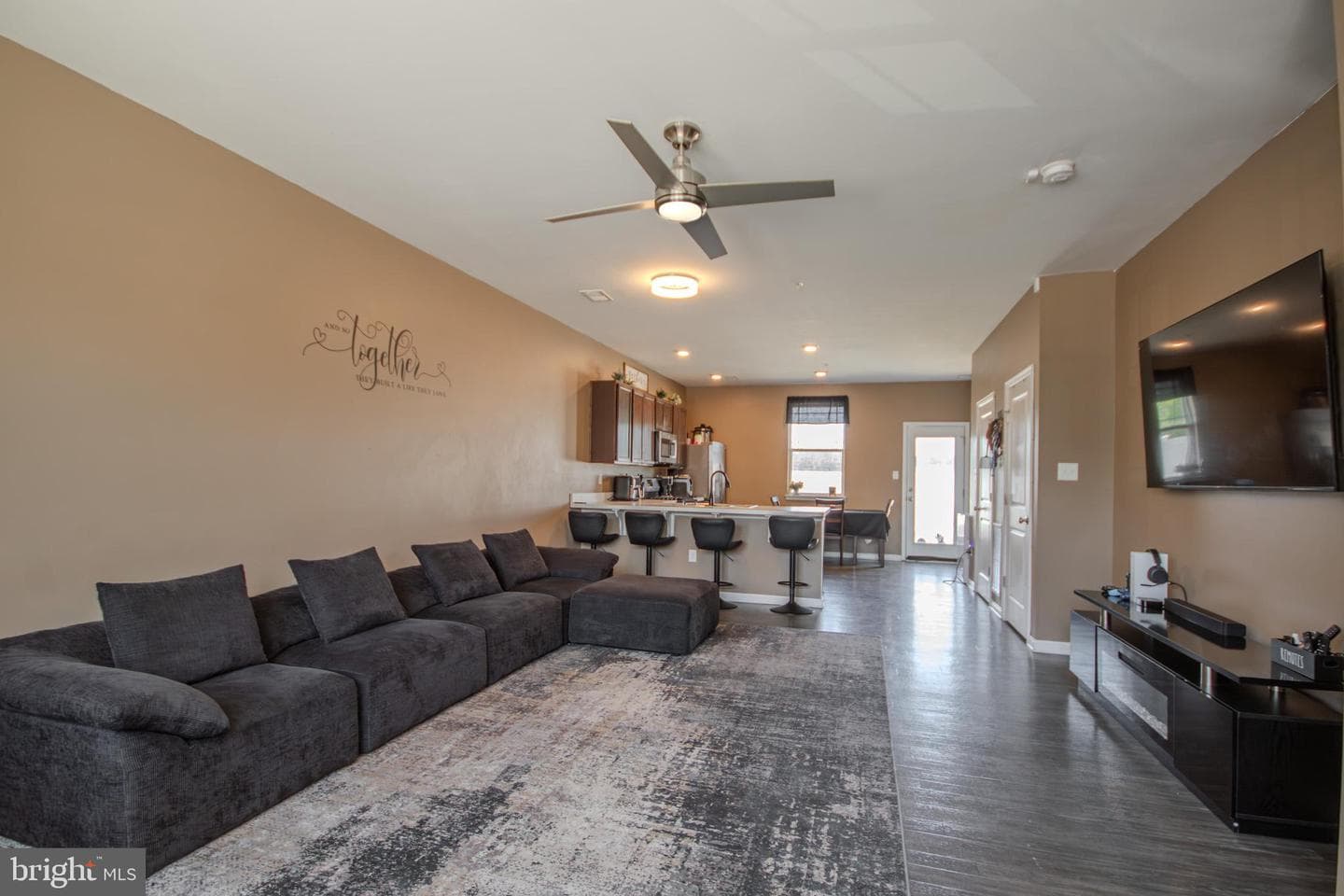 444 Creekbed Circle photo 4
