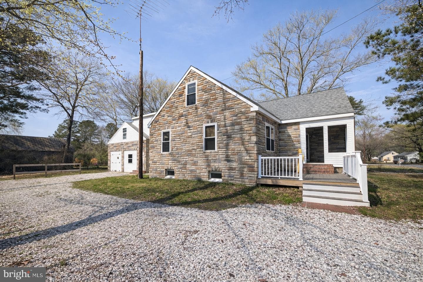 6750 Edwards Avenue photo 4