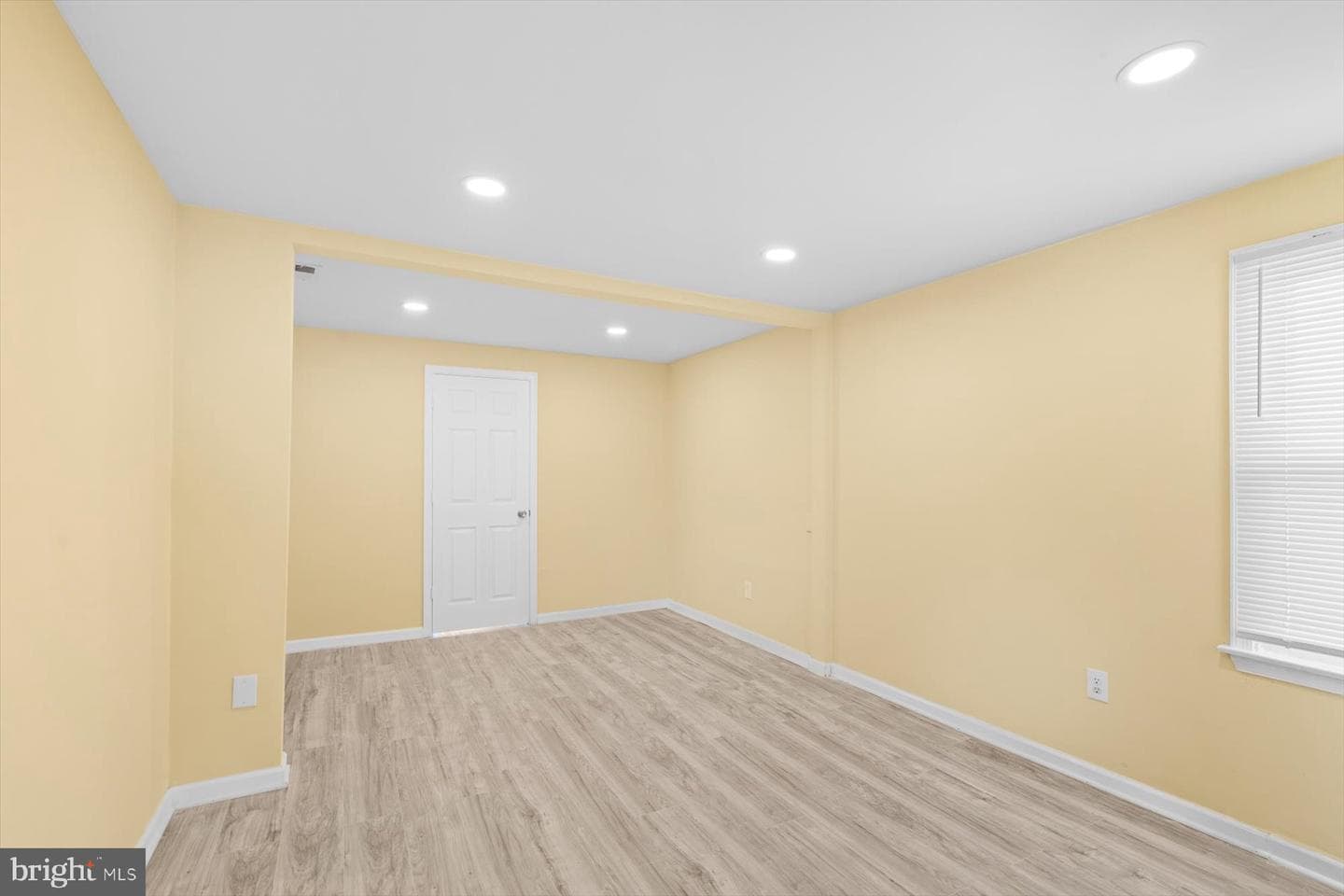 8100 Jersey Road photo 16