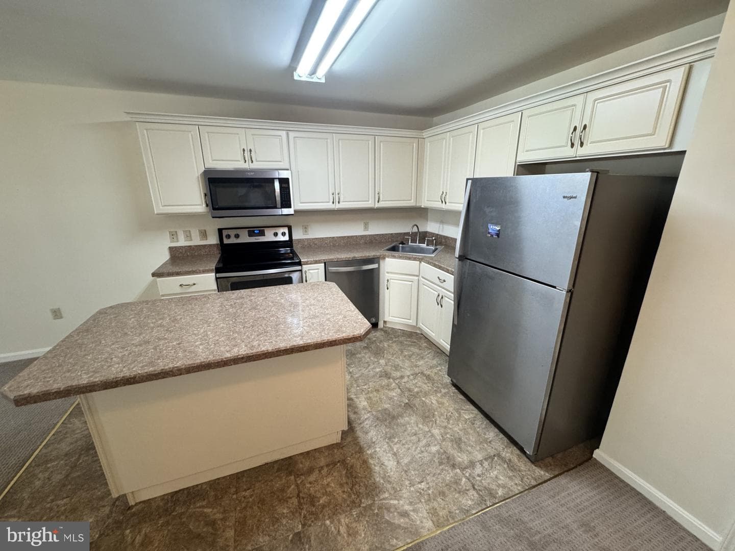1103 S Schumaker Drive #c-303, Salisbury