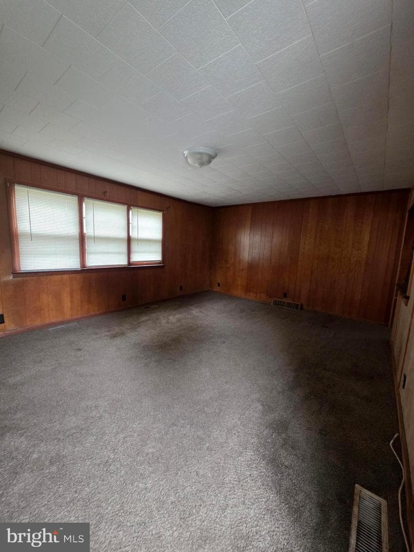 218 Phillip Morris Drive photo 3