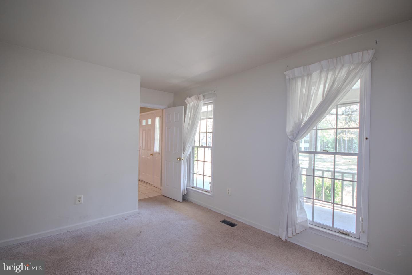 30668 Foxchase Drive photo 22