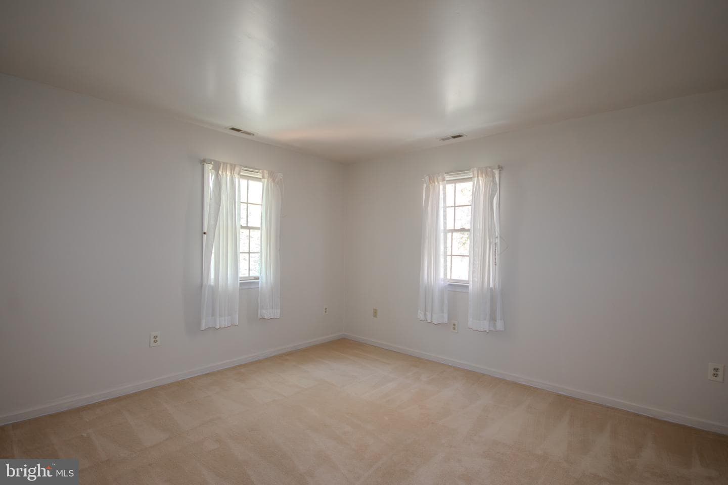30668 Foxchase Drive photo 37