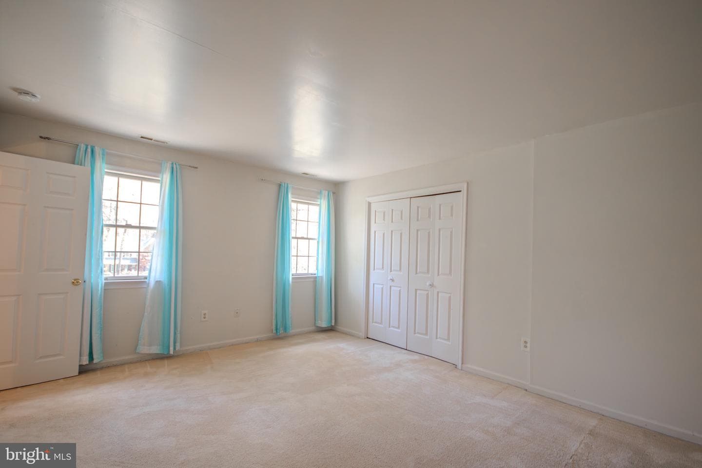 30668 Foxchase Drive photo 42