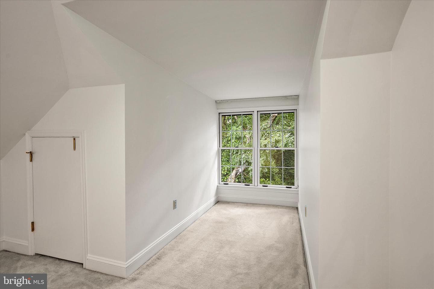 611 N Park Drive photo 50