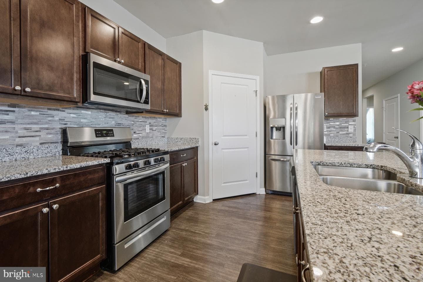 415 Twin Creeks Drive photo 5