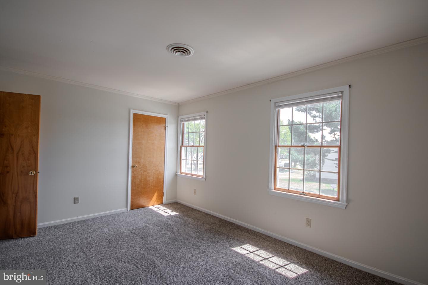 856 Beaglin Park Drive photo 14