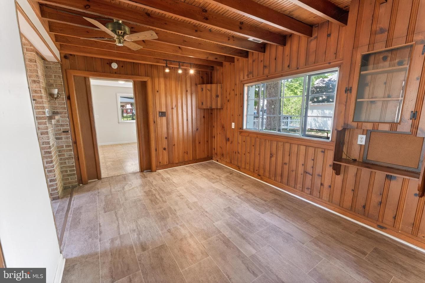 28266 Riverside Drive photo 13