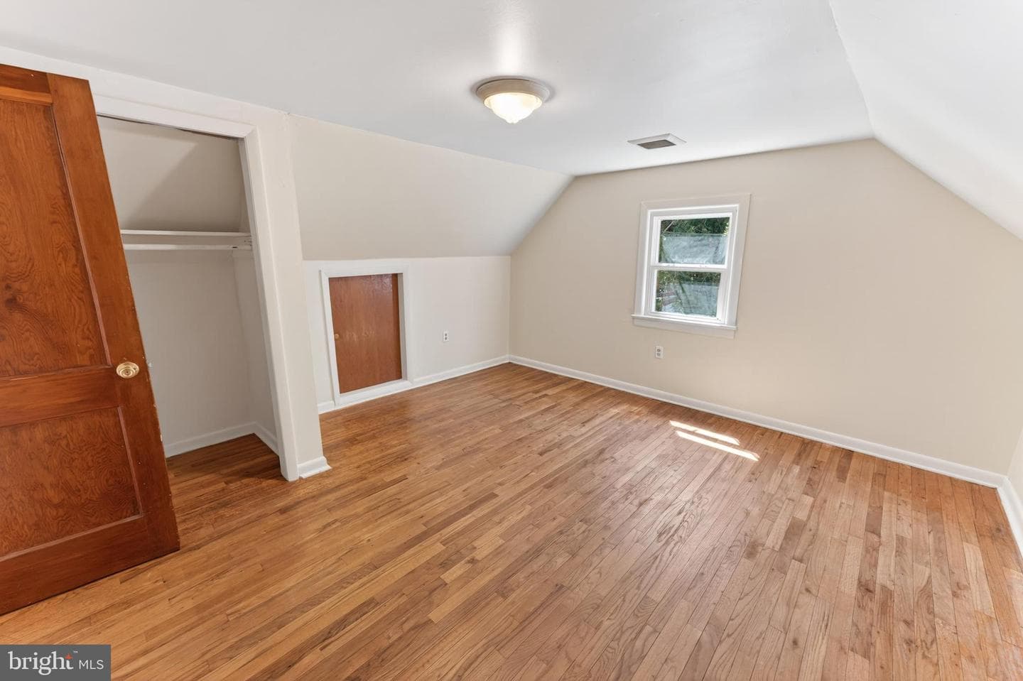 28266 Riverside Drive photo 48