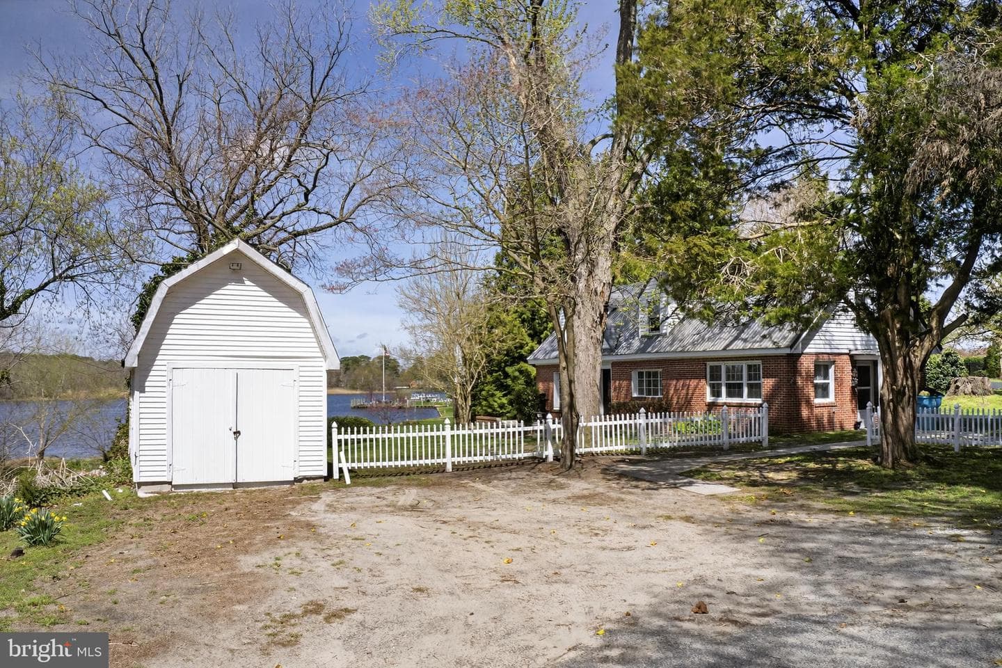 28266 Riverside Drive photo 78