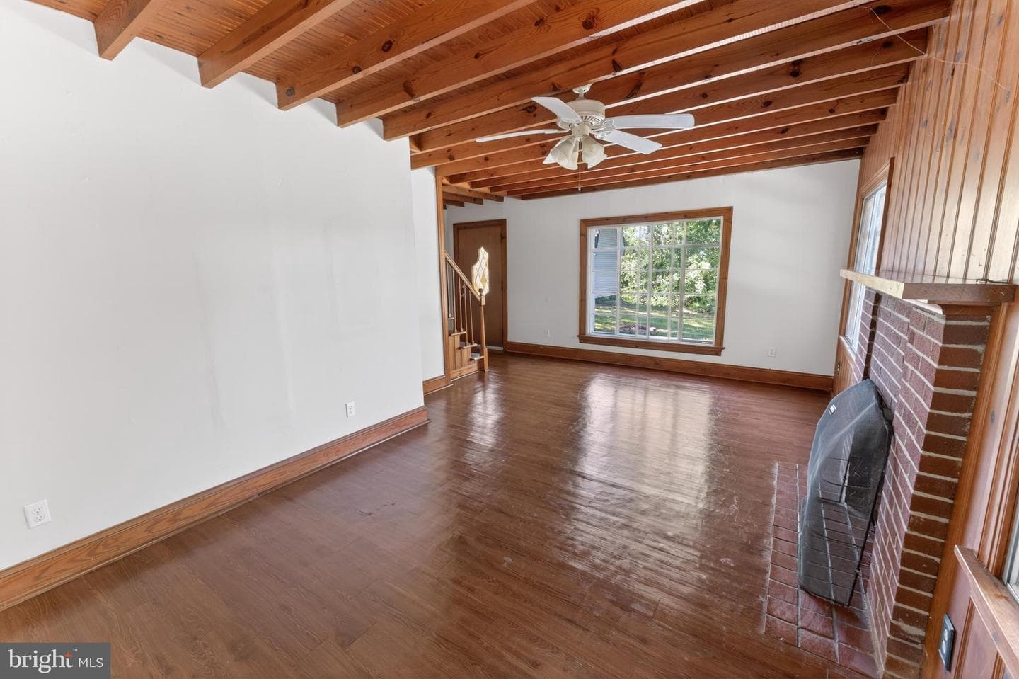 28266 Riverside Drive photo 9