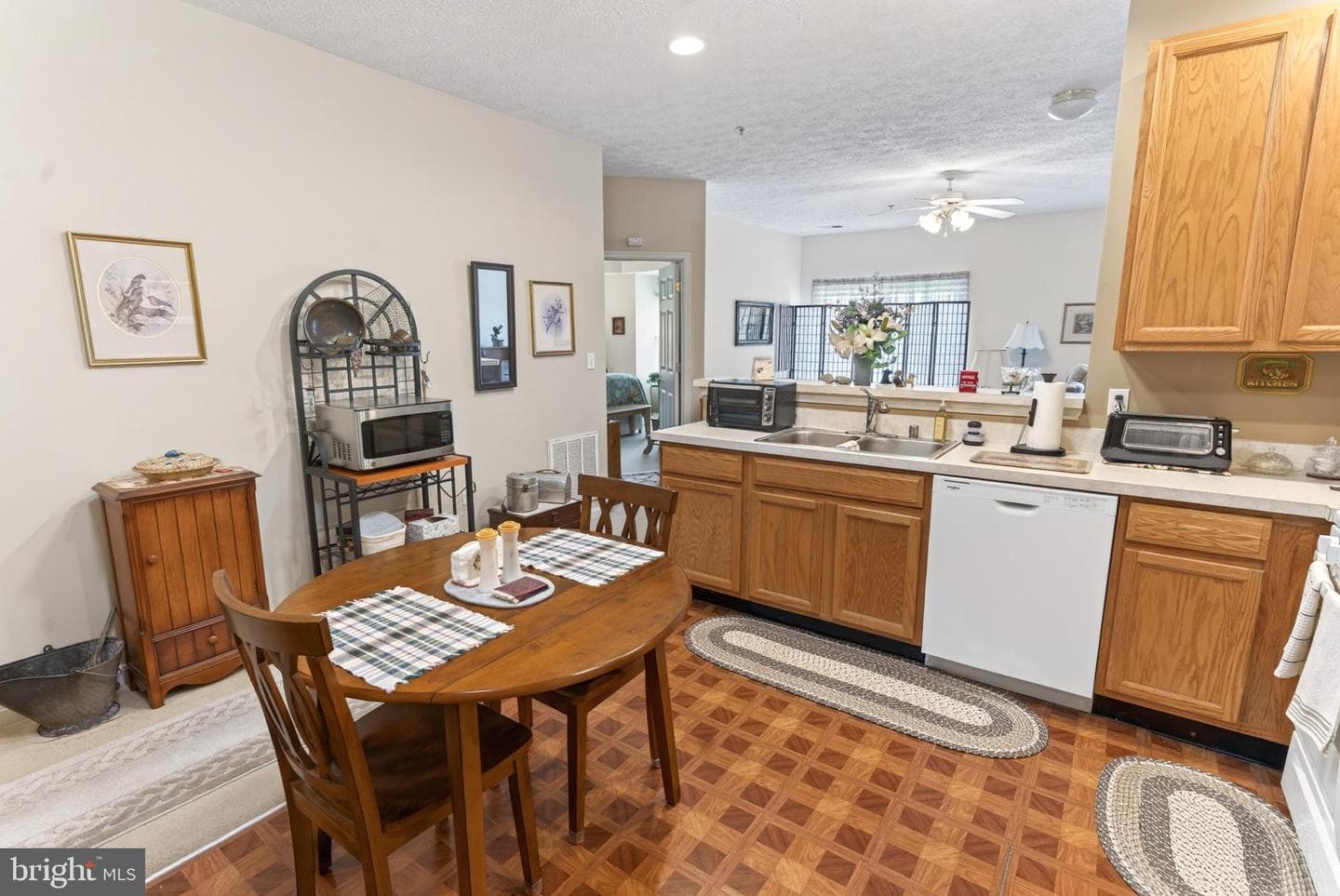 9008 Executive Club Drive photo 24