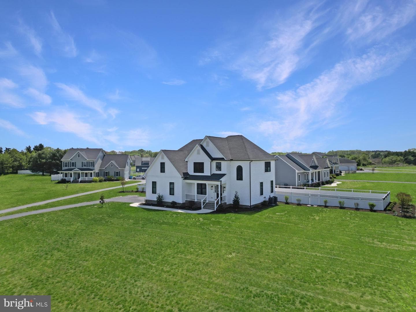 5756 Earldom Lane photo 3