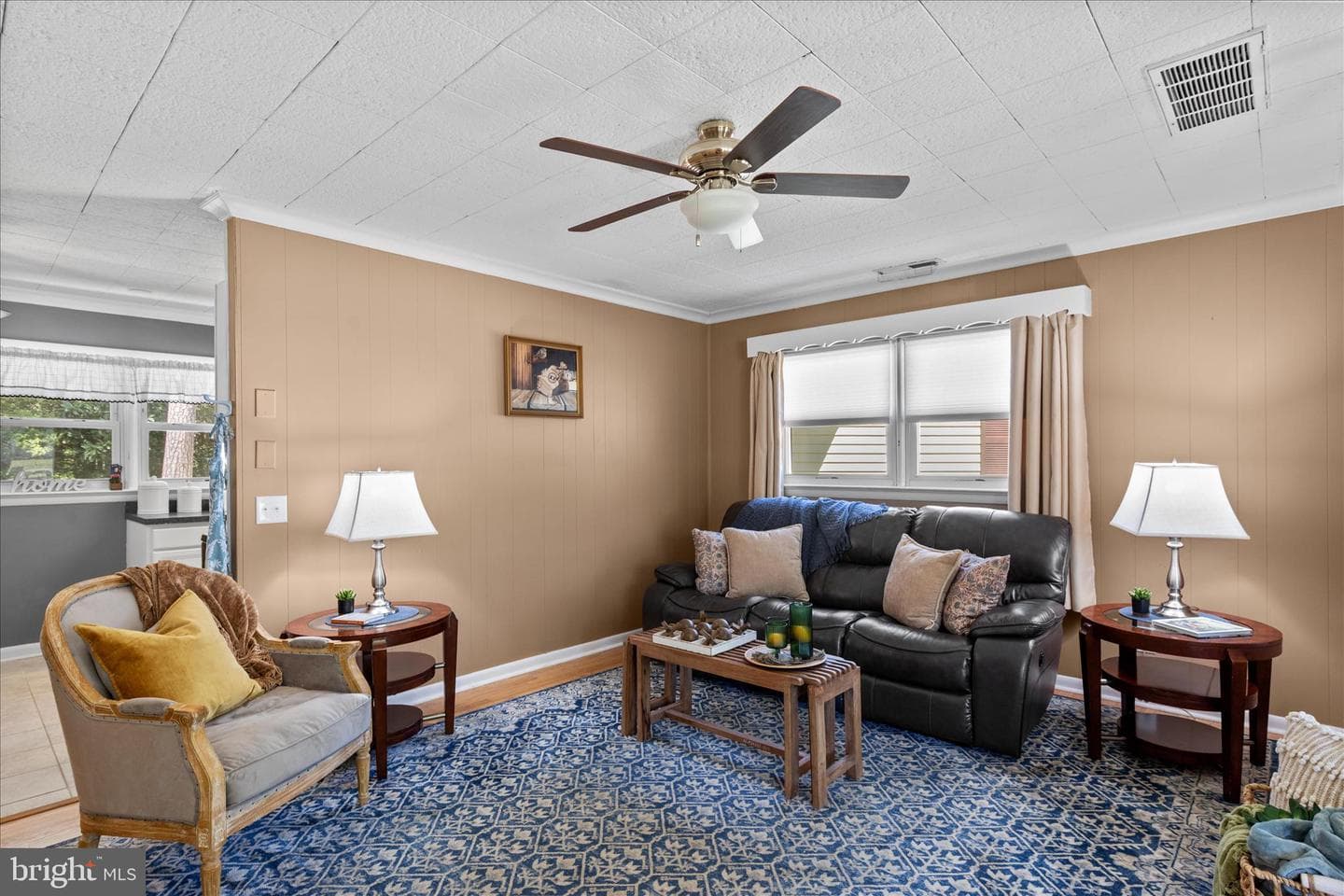 104 Oaklee Drive photo 5