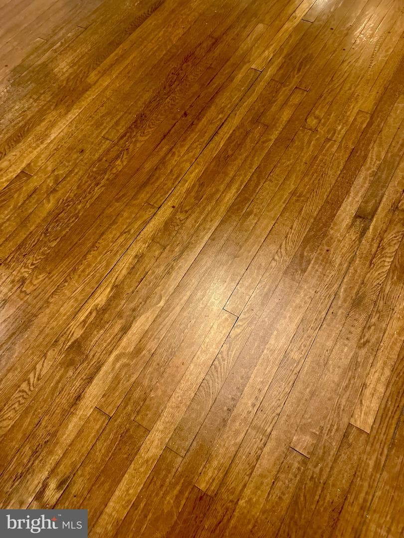 309 Middle Boulevard photo 21