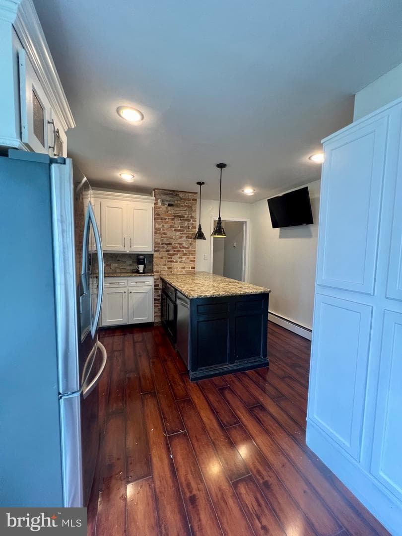 309 Middle Boulevard photo 26