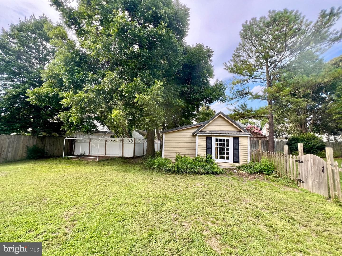 309 Middle Boulevard photo 71