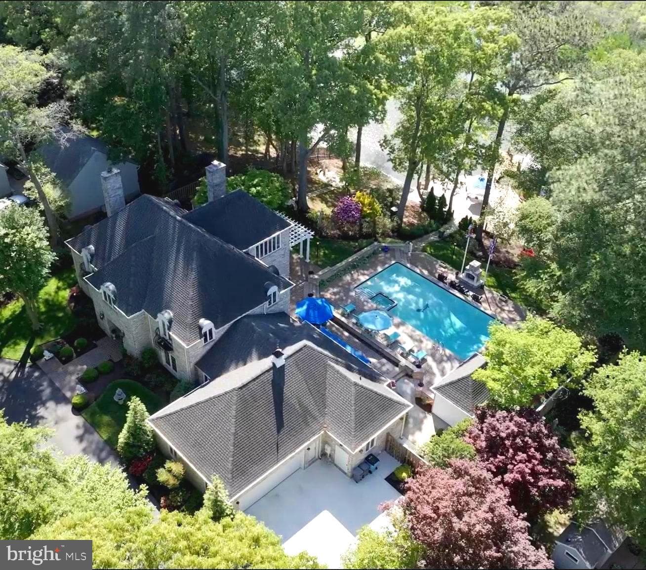 5456 Nithsdale Dr, Salisbury